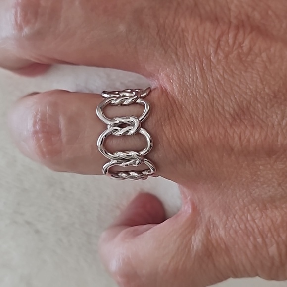 Ring - Picture 5 of 5